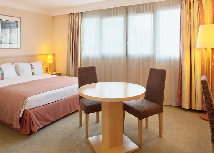 Holiday Inn Calais - Centre Car Ferry By Ihg